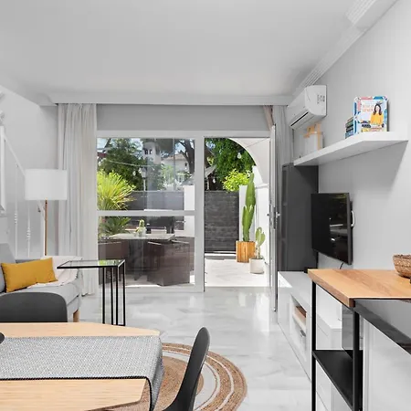 Апартаменты Casa Marcona 2 Bedroom With Terraces And Pool Марбелья